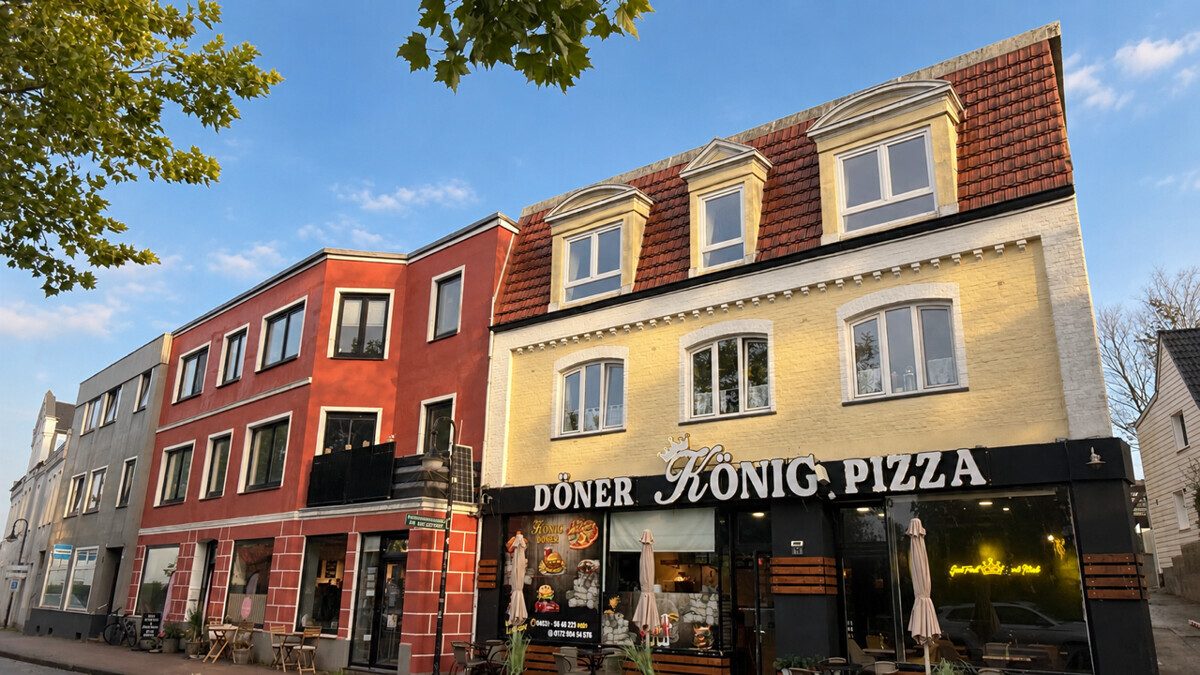 Immobilienangebot - Glücksburg - Wohnen - 2,5-Zimmer-Wohnung, Schlossallee 12, 2.OG.
        ! Bitte bewerben Sie sich online !
