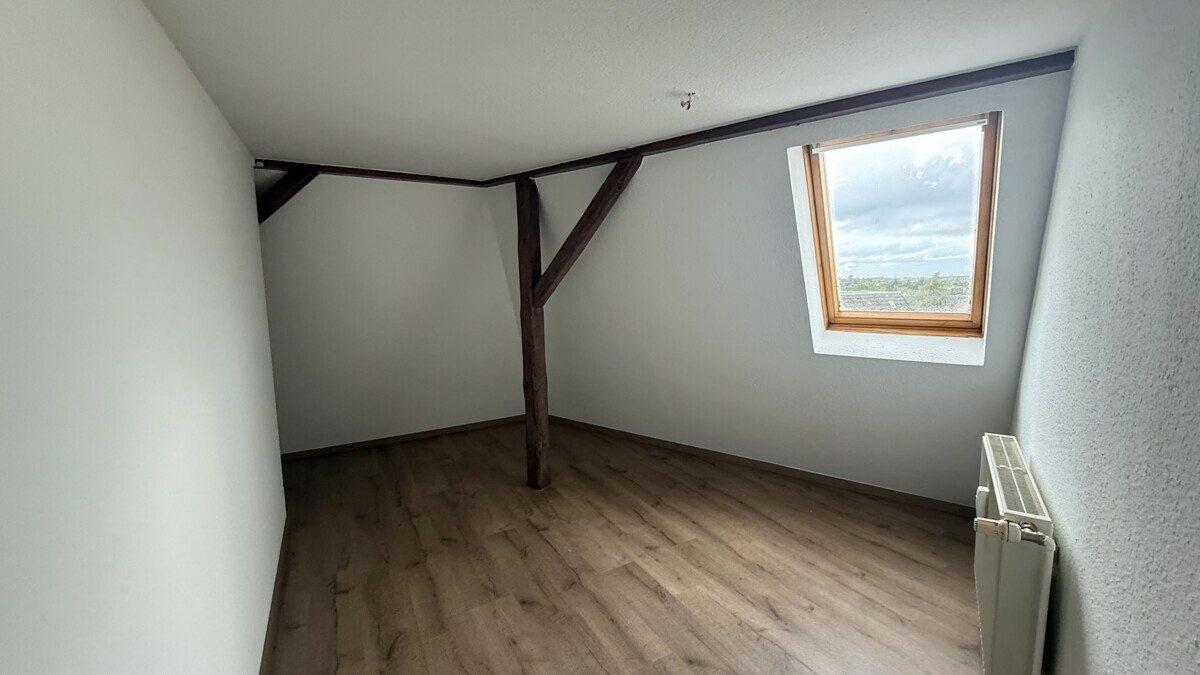 Immobilienangebot - Flensburg / Nordstadt - Wohnen - 3,0-Zimmer-Wohnung, Flurstraße 8, DG Mitte
 ! Bitte bewerben Sie sich Online !