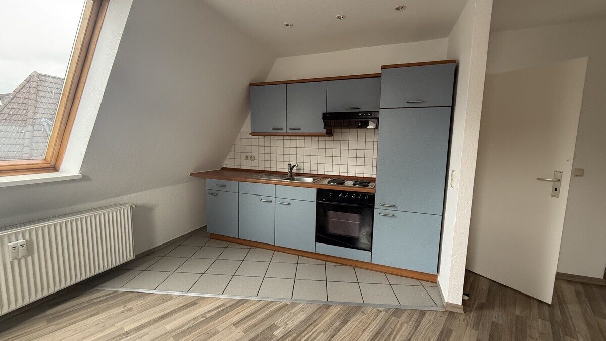 Immobilienangebot - Flensburg / Nordstadt - Wohnen - 3,0-Zimmer-Wohnung, Flurstraße 8, DG Mitte
 ! Bitte bewerben Sie sich Online !