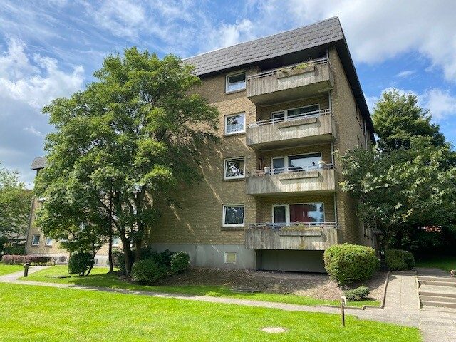Immobilienangebot - Flensburg / Neustadt - Wohnen - 2,0-Zimmer- Wohnung, Bauer Landstraße 82, 1. OG. links
          ! Bitte bewerben Sie sich online !