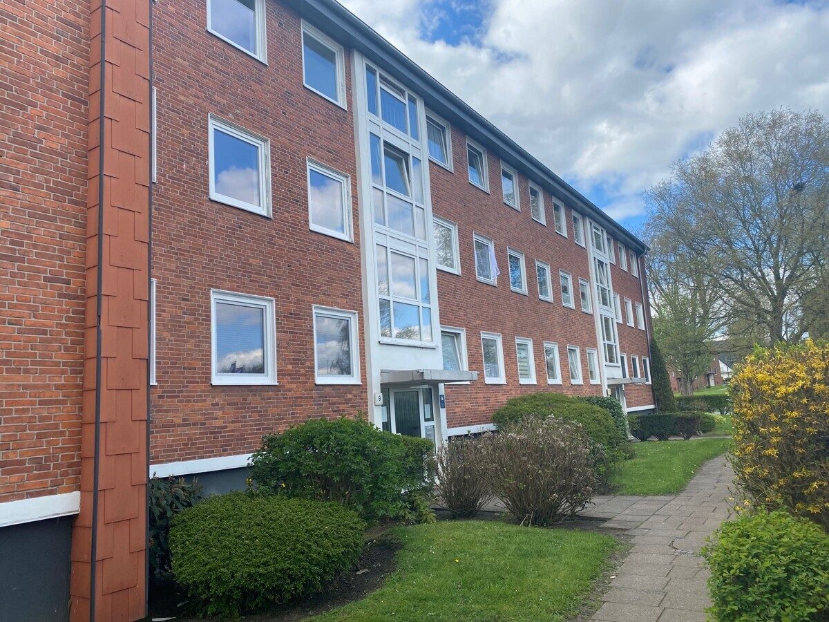 Immobilienangebot - Flensburg - Wohnen - 3,0-Zimmer-Wohnung, Zur Bleiche 9, 2. OG re.
          ! Bitte bewerben Sie sich online !