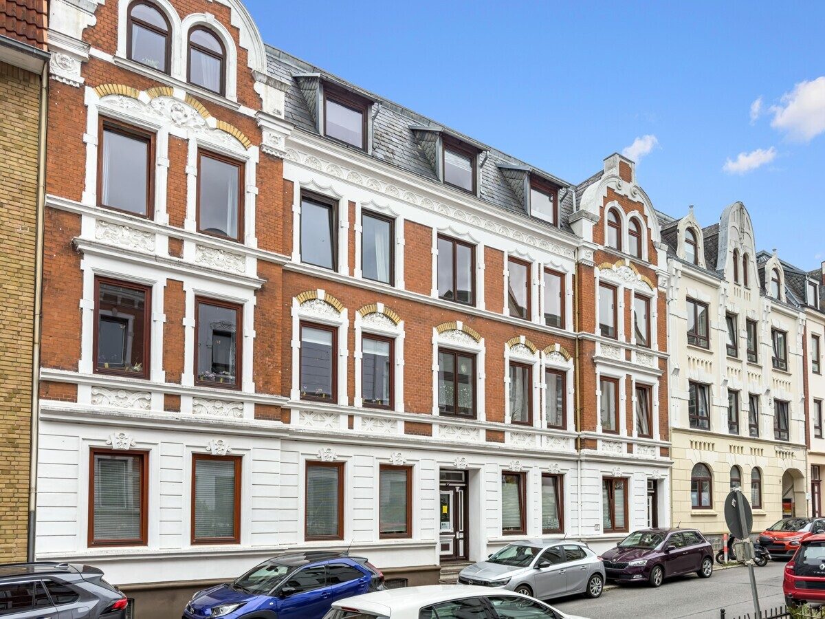 Immobilienangebot - Flensburg - Wohnen - 4,0- Zimmer-Wohnung- Eichenstraße 8, 2.OG 
! Bitte bewerben Sie sich online !