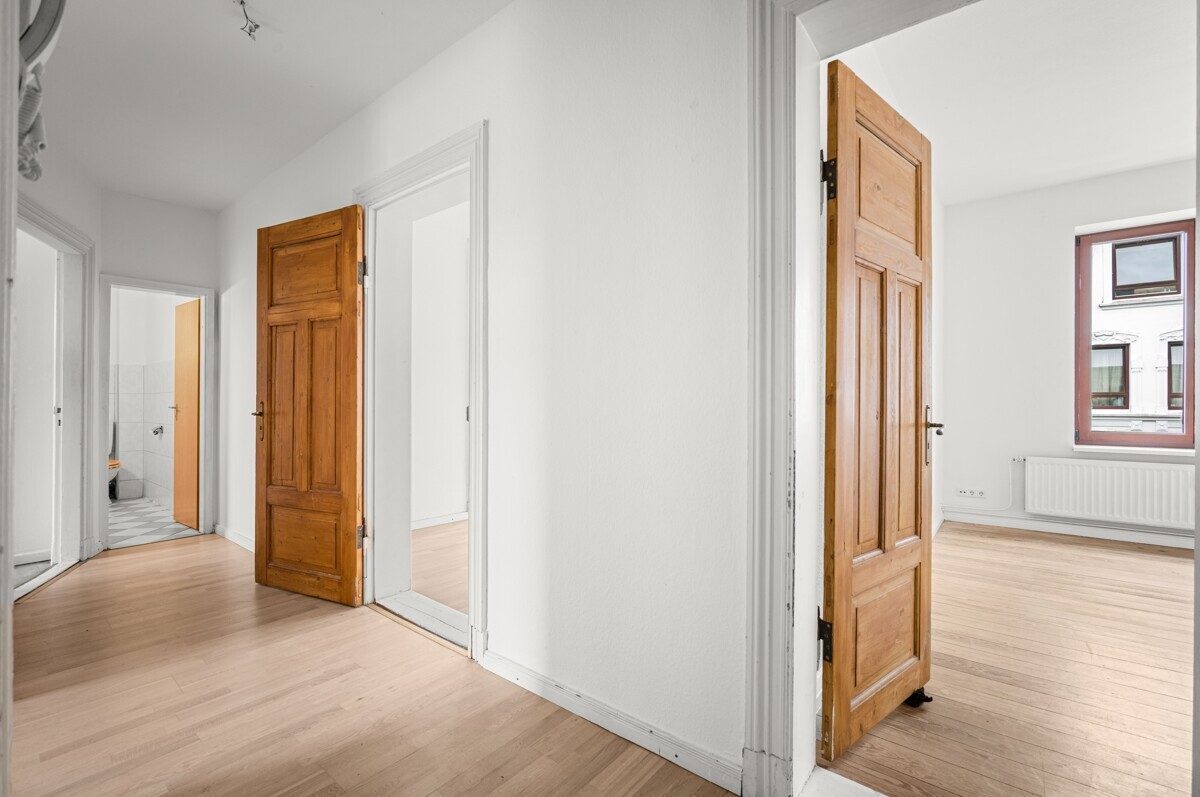 Immobilienangebot - Flensburg - Wohnen - 4,0- Zimmer-Wohnung- Eichenstraße 8, 2.OG 
! Bitte bewerben Sie sich online !