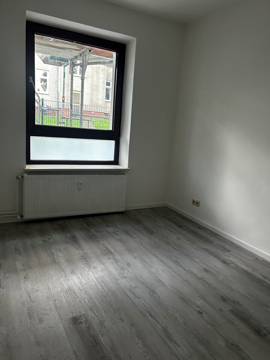 Immobilienangebot - Flensburg - Wohnen - 2,0-Zimmer-Wohnung, Dorotheenstraße 15a HH
! Bitte Bewerben Sie sich online !
