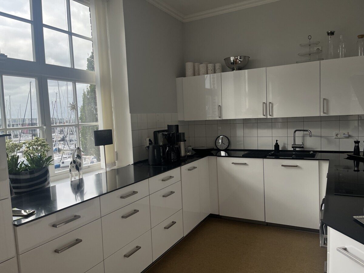 Immobilienangebot - Flensburg - Wohnen - großzügige 3,0-Zimmer-Wohnung, Fördeprommenade 20, 1.OG.
! bitte bewerben Sie sich online !