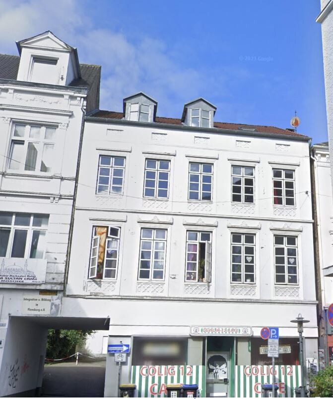 Immobilienangebot - Flensburg - Wohnen - 3,0-Zimmer-Wohnung, Norderstr. 131, 1.OG
! bitte bewerben Sie sich online !