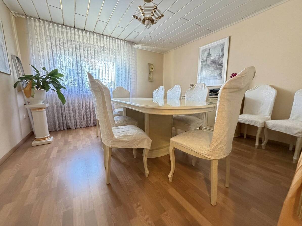 Immobilienangebot - Mannheim / Waldhof - Alle - Freistehendes Einfamilienhaus - Top Zustand in beliebter Wohnlage, sehr gute Infrastruktur - ERBBAU
