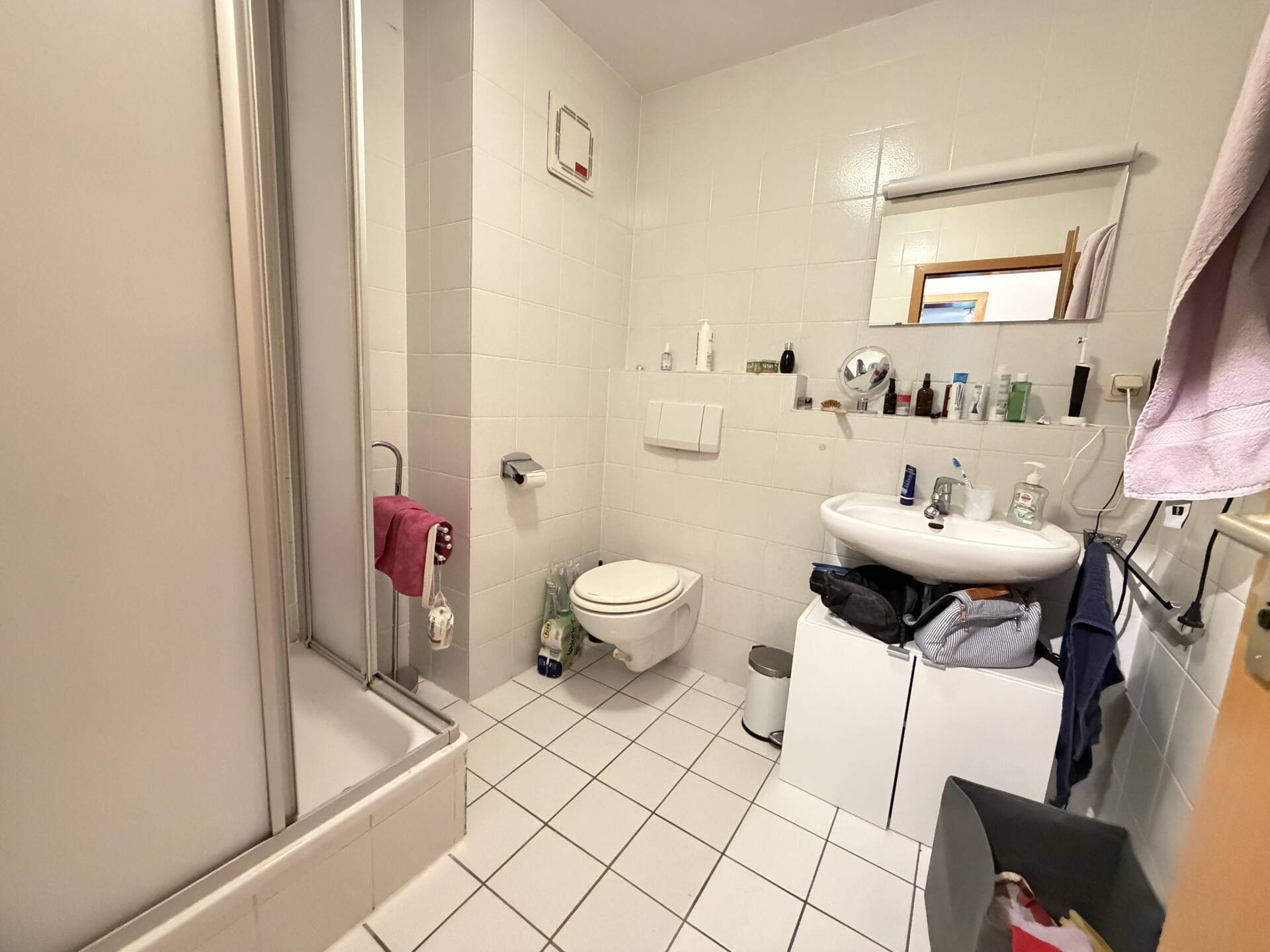 Immobilienangebot - Dossenheim - Alle - Sehr gut geschnittene 2-ZI-Wohnung mit zwei Balkonen und zwei Stellplätzen in ruhiger Lage nahe HD
