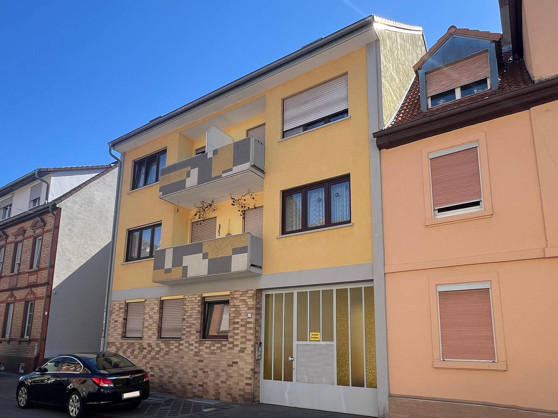 Immobilienangebot - Mannheim / Neckarau - Alle - Gepflegtes Mehrfamilienhaus mit großem Grundstück und Entwicklungspotenzial!