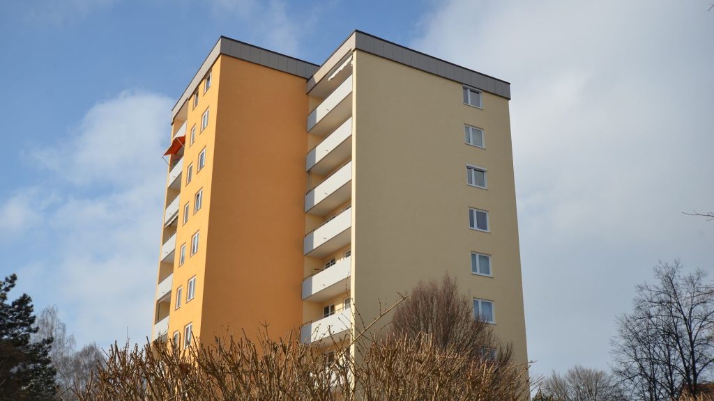 Immobilienangebot - Landshut - Alle - PROVISIONSFREI für Käufer - Mitterwöhr - 3-Zi.-ETW mit tollem Ausblick, neuwertigem Bad und EBK