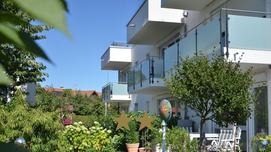 Immobilienangebot - Altdorf - Alle - PROVISIONSFREI für Käufer - 3-Zimmer-ETW mit Balkon und 2 Stellplätzen in Altdorf - KfW-70-Standard