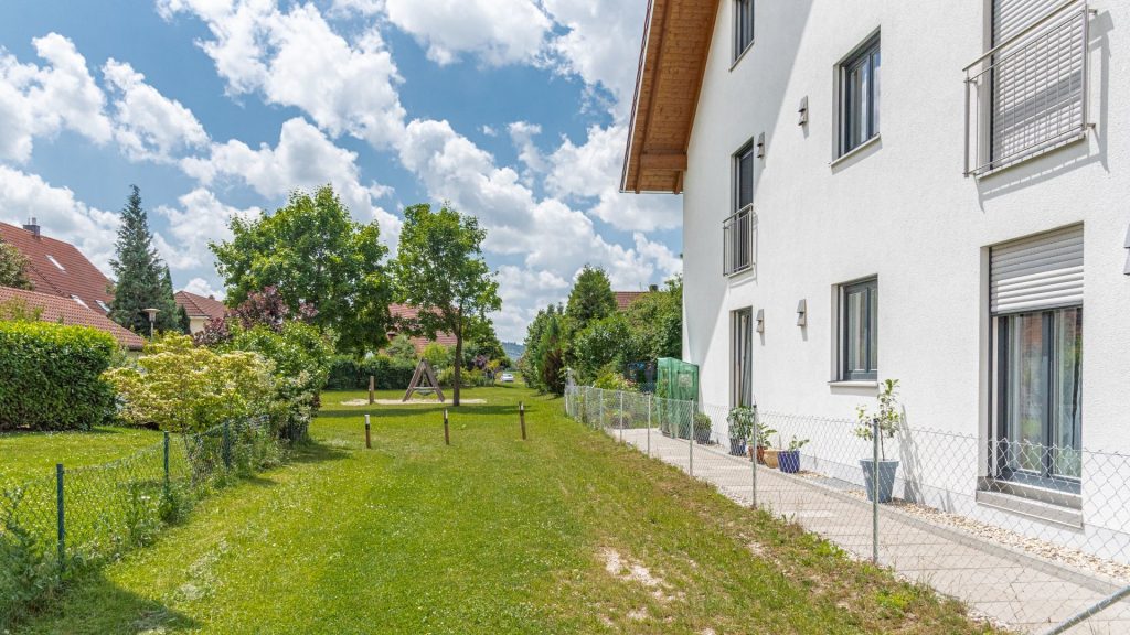 Immobilienangebot - Wörth - Alle - NEUBAU - 3-Zimmer-ETW mit 142 m² Gartenanteil im KfW-70-Standard (EnEV2009) in Wörth/Isar