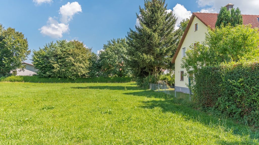 Immobilienangebot - Essenbach - Alle - PROVISIONSFREI* - Baugrund für Einfamilienhaus in Altheim mit optionaler, angrenzender 1350 m² Wiese