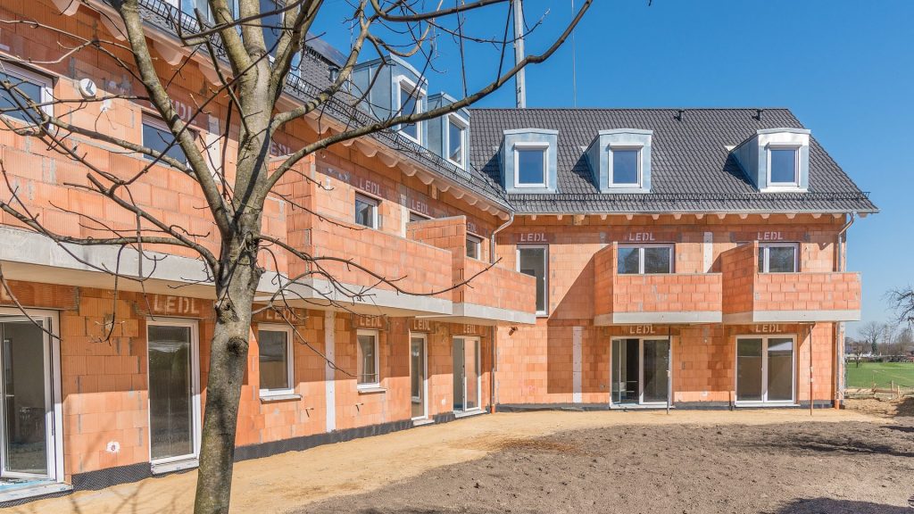 Immobilienangebot - Landshut - Alle - NEUBAU - 3-Zimmer-ETW mit Südbalkon in Landshut-Schönbrunn, nahe FH