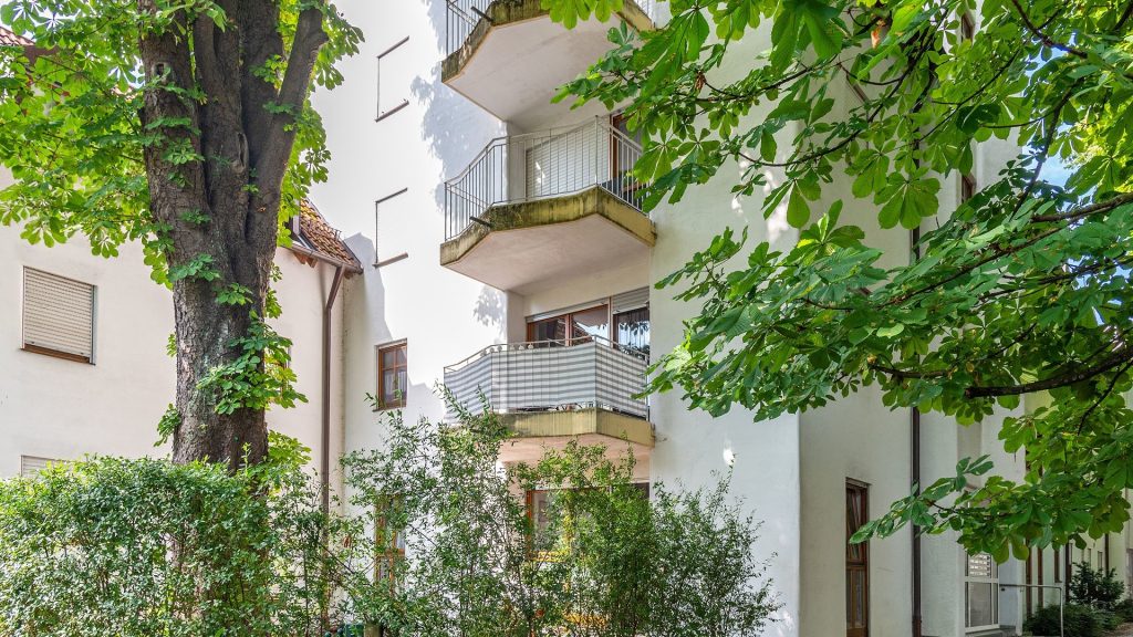 Immobilienangebot - Landshut - Alle - PROVISIONSFREI *- Zentrumsnahe, ruhige 1-Zimmer-ETW mit TG, EBK und Balkon, Landshut-Nikola