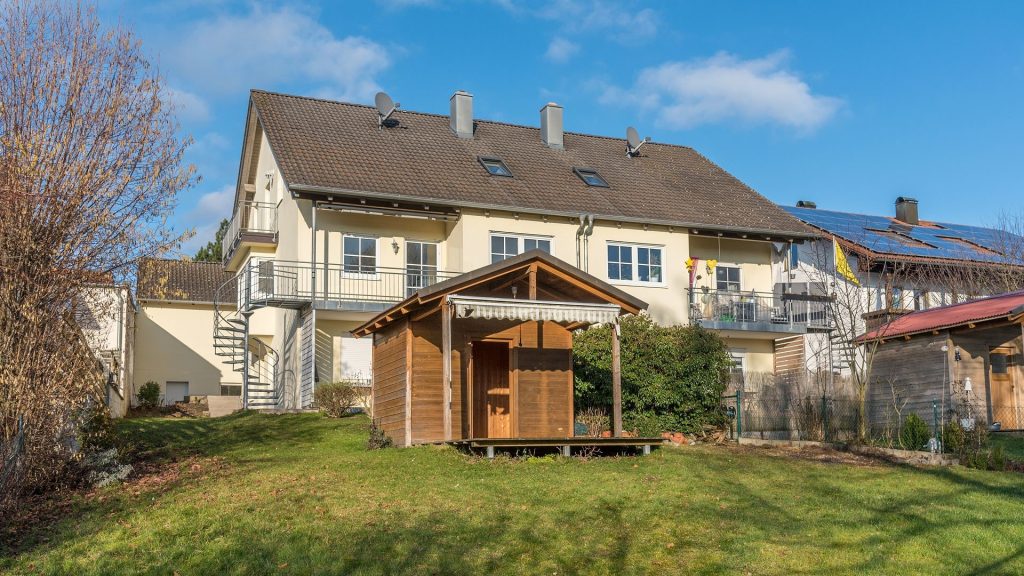 Immobilienangebot - Weihmichl - Alle - Doppelhaushälfte ohne Einliegerwohnung mit Garage und Stellplatz in Weihmichl, Lkr. LA