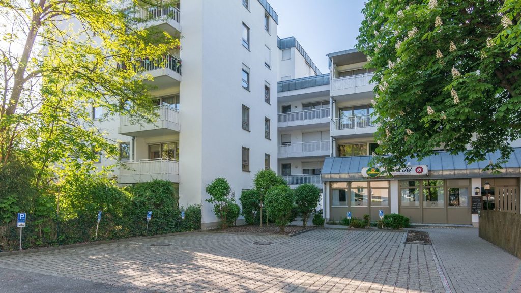 Immobilienangebot - Landshut - Alle - 2-Zimmer-Whg. mit großem Balkon, TG-Stellplatz und ablösbarer EBK, Landshut-Niedermayerviertel