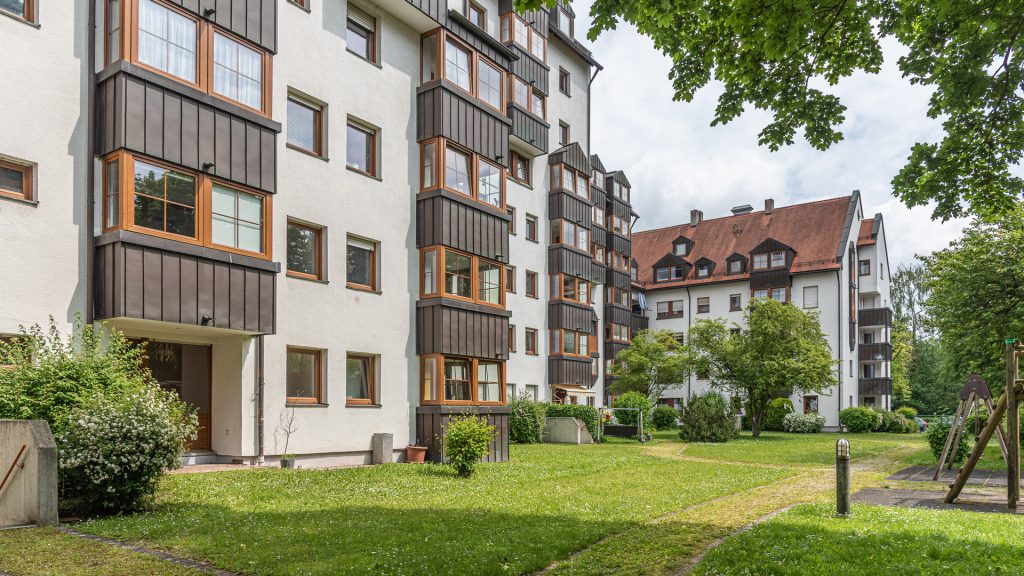 Immobilienangebot - Landshut - Alle - Großzügige 1-Zimmer-Wohnung mit Terrasse und TG-Stellplatz im Landshuter Nikolaviertel