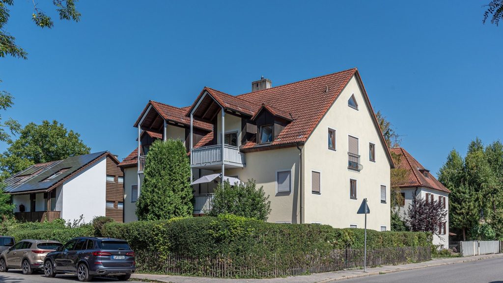 Immobilienangebot - Landshut - Alle - 3-Zimmer-Garten-Wohnung mit 2x TG in 6-FH im Klötzlmüllerviertel, nahe der Isar, 700 m zur Altstadt