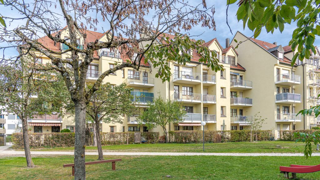 Immobilienangebot - Landshut - Alle - 2-Zimmer-Wohnung mit Balkon, Lift, TG- und oberirdischem Stellplatz, EBK ablösbar in Landshut-Nikola
