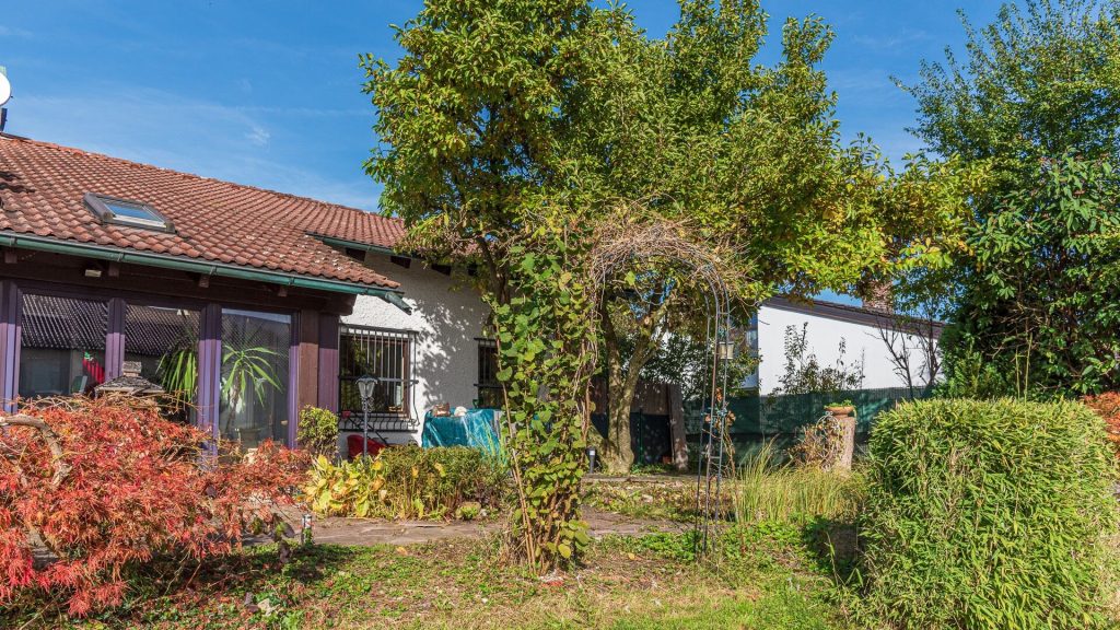 Immobilienangebot - Vilsheim - Alle - PROVISIONSFREI* - Einfamilienhaus mit Wintergarten, EBK und Doppelgarage in Vilsheim, Lkr. Landshut