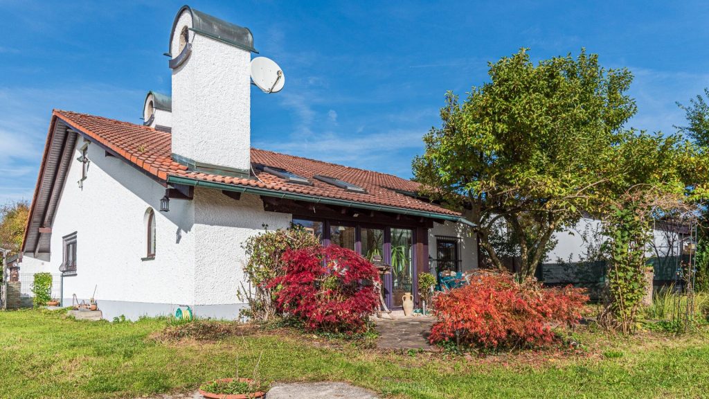 Immobilienangebot - Vilsheim - Alle - PROVISIONSFREI* - Einfamilienhaus mit Wintergarten, EBK und Doppelgarage in Vilsheim, Lkr. Landshut