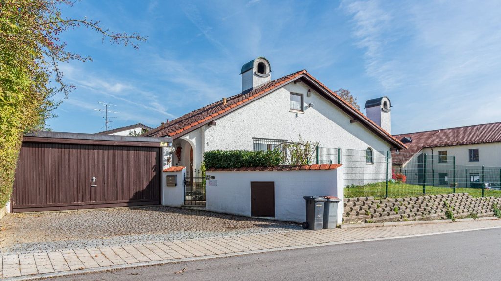 Immobilienangebot - Vilsheim - Alle - PROVISIONSFREI* - Einfamilienhaus mit Wintergarten, EBK und Doppelgarage in Vilsheim, Lkr. Landshut