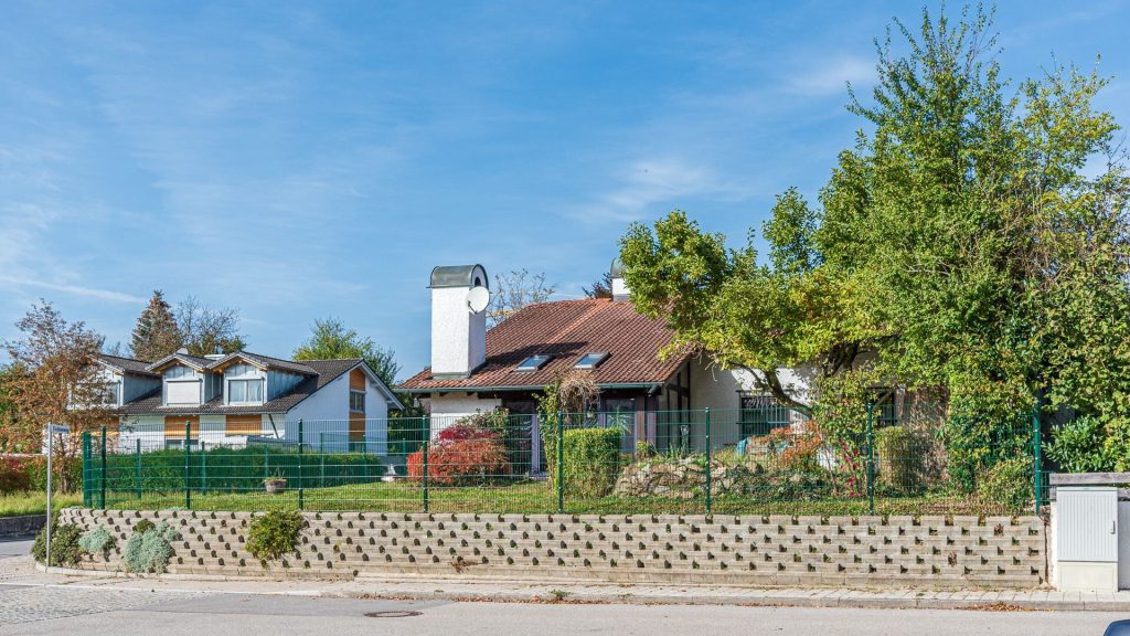 Immobilienangebot - Vilsheim - Alle - PROVISIONSFREI* - Einfamilienhaus mit Wintergarten, EBK und Doppelgarage in Vilsheim, Lkr. Landshut
