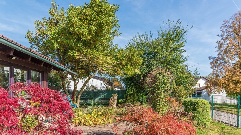Immobilienangebot - Vilsheim - Alle - PROVISIONSFREI* - Einfamilienhaus mit Wintergarten, EBK und Doppelgarage in Vilsheim, Lkr. Landshut