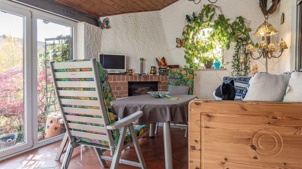 Immobilienangebot - Vilsheim - Alle - PROVISIONSFREI* - Einfamilienhaus mit Wintergarten, EBK und Doppelgarage in Vilsheim, Lkr. Landshut