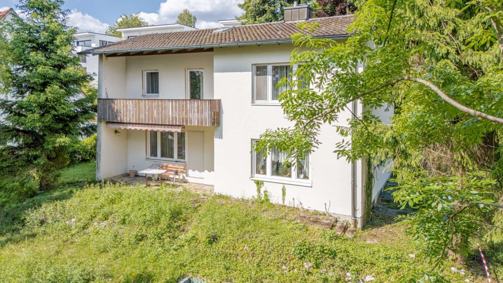 Immobilienangebot - Landshut - Alle - PROVISIONSFREI* - Sanierung oder Neuanfang? Einfamilienhaus mit Ausblick - Landshut-Achdorf/Englberg