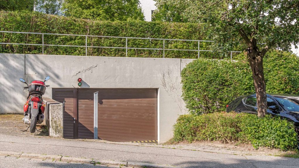 Immobilienangebot - Landshut - Alle - PROVISIONSFREI* - 3-Zimmer-Eigentumswohnung mit TG-Stellplatz, sofort beziehbar, Landshut-Englberg