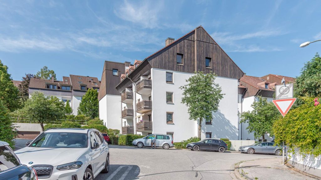 Immobilienangebot - Landshut - Alle - PROVISIONSFREI* - 3-Zimmer-Eigentumswohnung mit TG-Stellplatz, sofort beziehbar, Landshut-Englberg