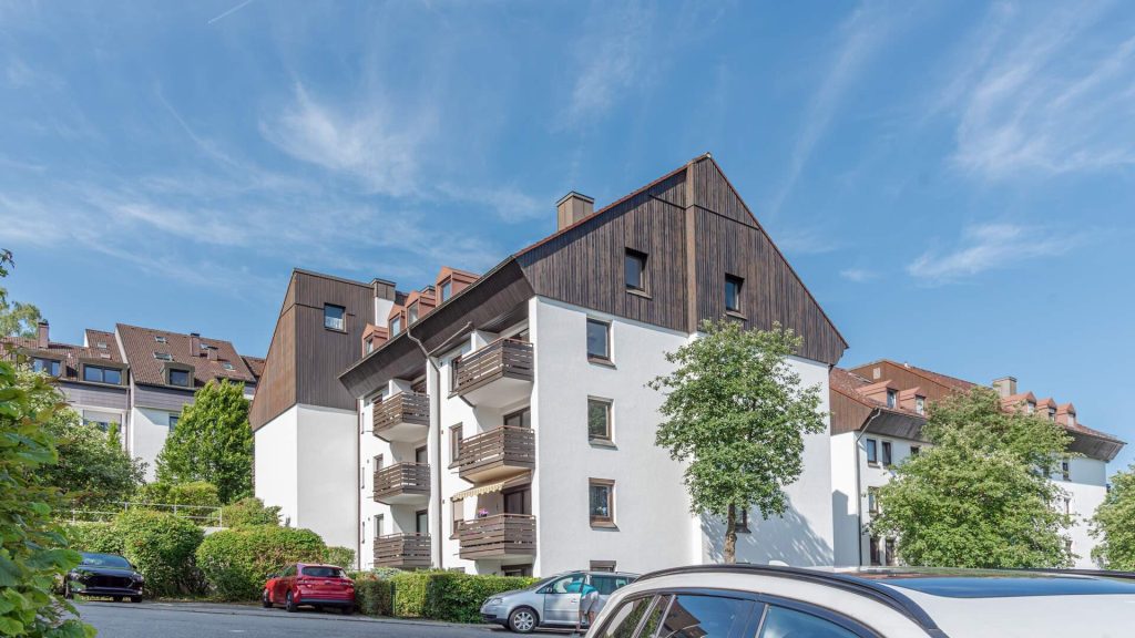 Immobilienangebot - Landshut - Alle - PROVISIONSFREI* - 3-Zimmer-Eigentumswohnung mit TG-Stellplatz, sofort beziehbar, Landshut-Englberg