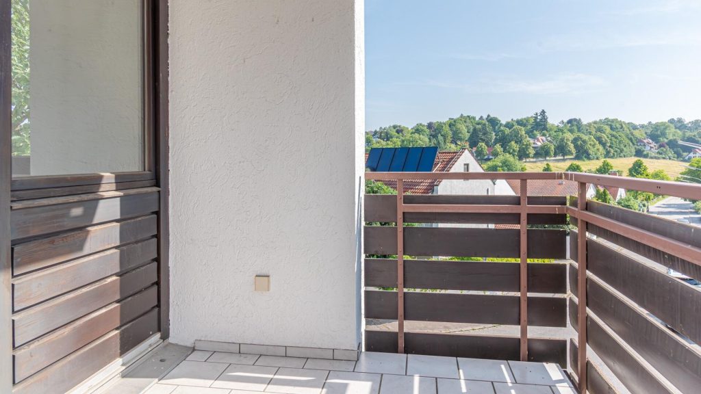 Immobilienangebot - Landshut - Alle - PROVISIONSFREI* - 3-Zimmer-Eigentumswohnung mit TG-Stellplatz, sofort beziehbar, Landshut-Englberg