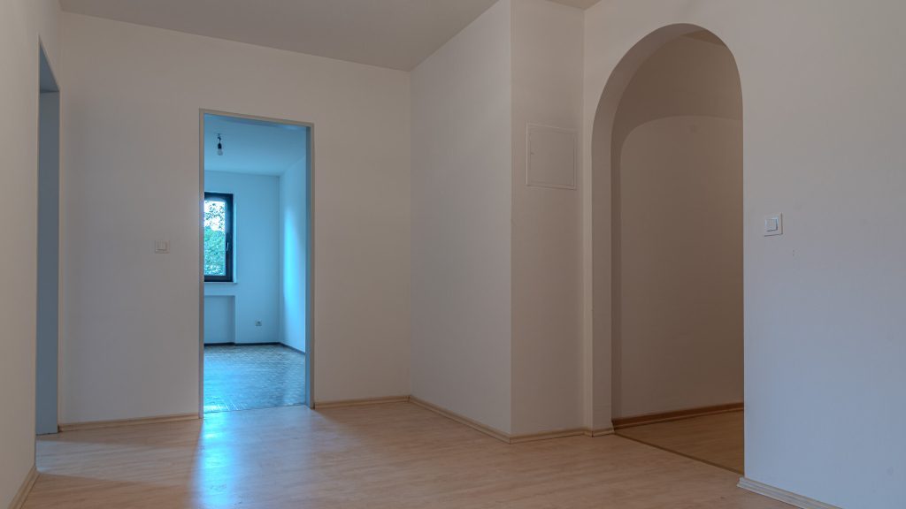 Immobilienangebot - Landshut - Alle - PROVISIONSFREI* - 3-Zimmer-Eigentumswohnung mit TG-Stellplatz, sofort beziehbar, Landshut-Englberg