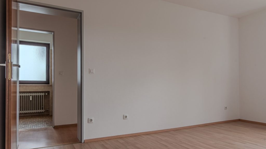 Immobilienangebot - Landshut - Alle - PROVISIONSFREI* - 3-Zimmer-Eigentumswohnung mit TG-Stellplatz, sofort beziehbar, Landshut-Englberg