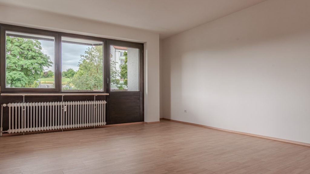 Immobilienangebot - Landshut - Alle - PROVISIONSFREI* - 3-Zimmer-Eigentumswohnung mit TG-Stellplatz, sofort beziehbar, Landshut-Englberg