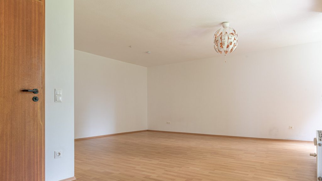 Immobilienangebot - Landshut - Alle - PROVISIONSFREI*  - Große 1-Zimmer-Wohnung mit Terrasse und TG-Stellplatz im Landshuter Nikolaviertel