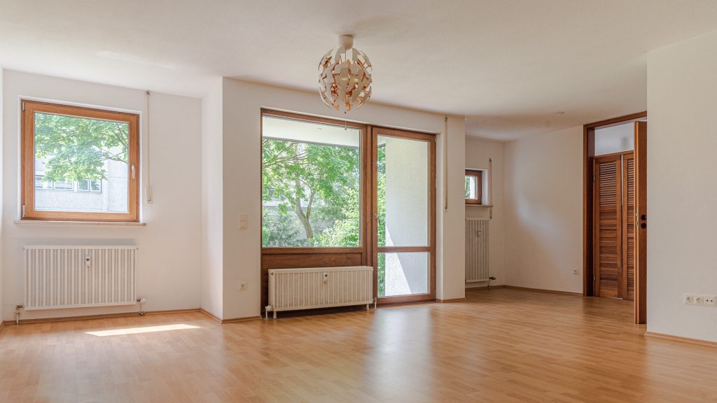 Immobilienangebot - Landshut - Alle - PROVISIONSFREI*  - Große 1-Zimmer-Wohnung mit Terrasse und TG-Stellplatz im Landshuter Nikolaviertel