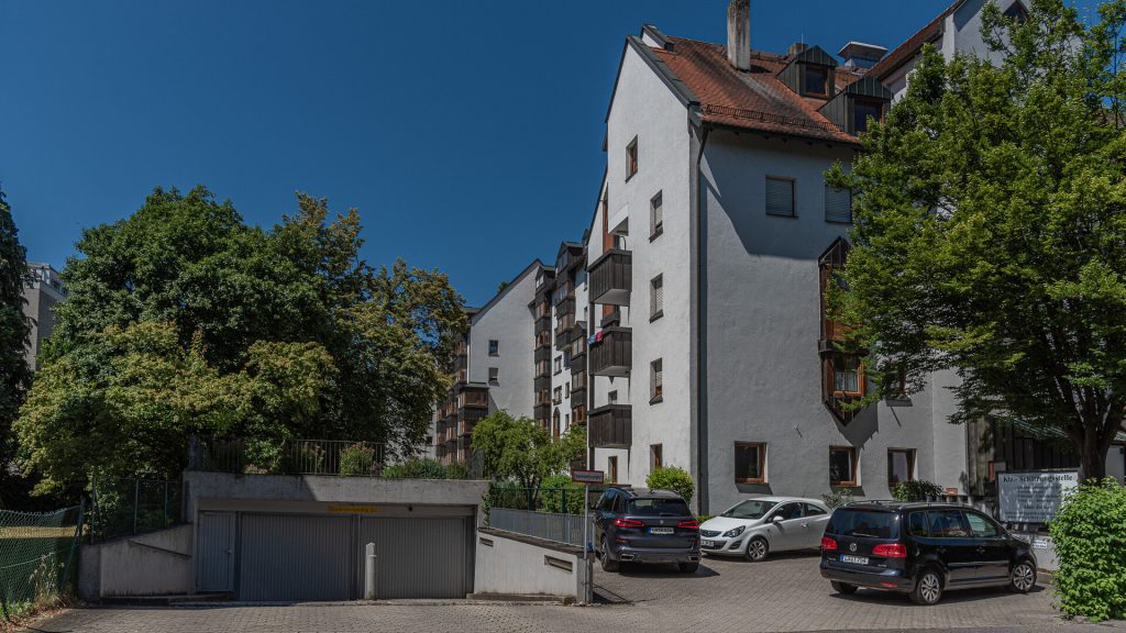 Immobilienangebot - Landshut - Alle - PROVISIONSFREI*  - Große 1-Zimmer-Wohnung mit Terrasse und TG-Stellplatz im Landshuter Nikolaviertel