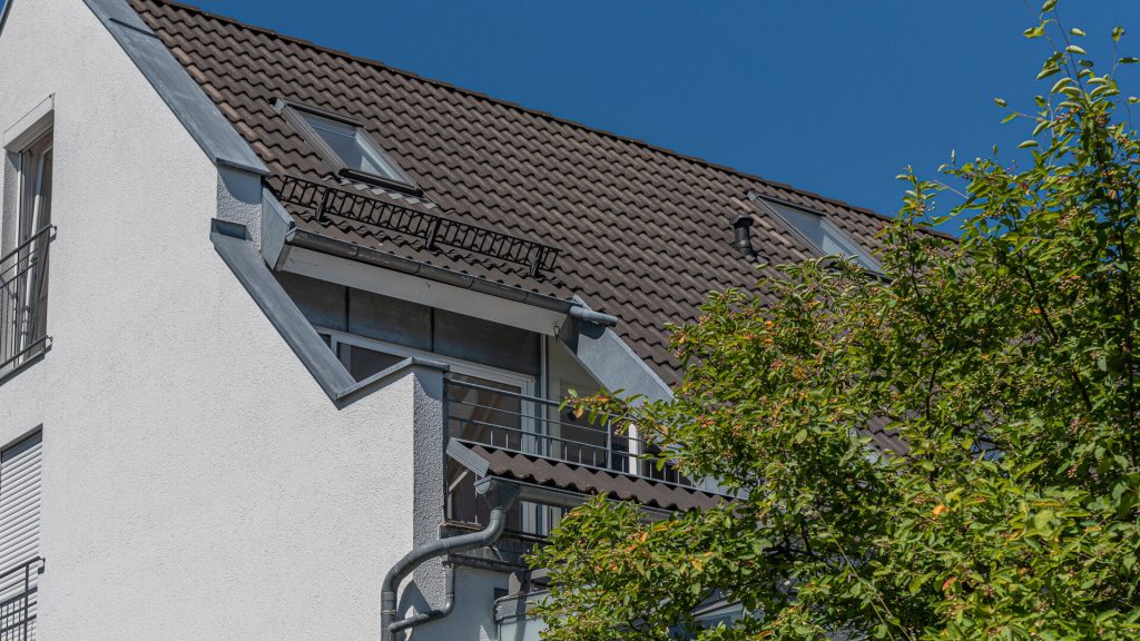 Immobilienangebot - Landshut - Alle - PROVISIONSFREI* - moderne 3-Zimmer-Maisonette-Dach-ETW mit Außenstellplatz im Landshuter Westen