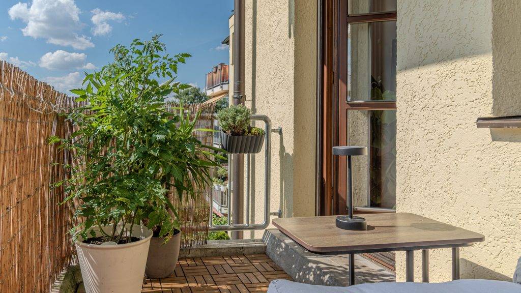 Immobilienangebot - Landshut - Alle - 2-Zimmer-Wohnung mit Balkon, Lift, TG- und oberirdischem Stellplatz, EBK ablösbar in Landshut-Nikola