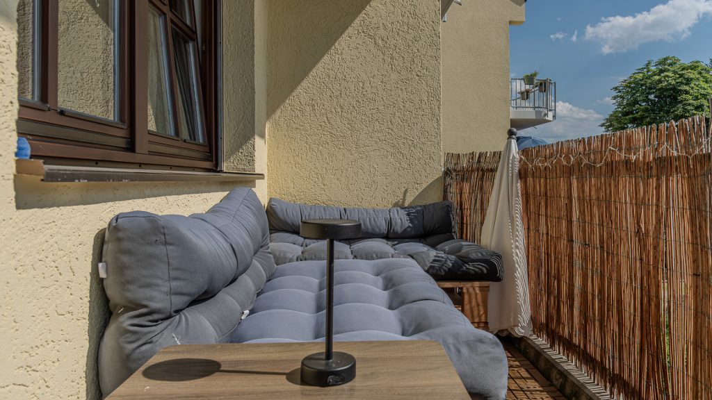 Immobilienangebot - Landshut - Alle - 2-Zimmer-Wohnung mit Balkon, Lift, TG- und oberirdischem Stellplatz, EBK ablösbar in Landshut-Nikola
