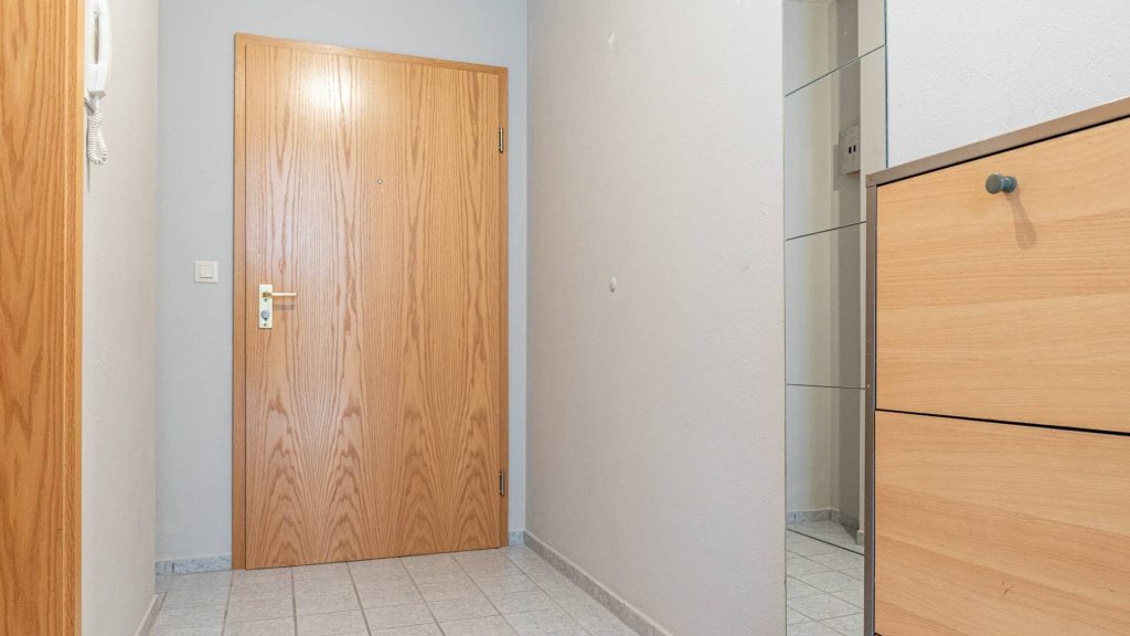 Immobilienangebot - Landshut - Alle - PROVISIONSFREI* - Ruhig und zentral – 1-Zimmer-ETW mit Lift, EBK u. Balkon - Landshut-Innenstadt