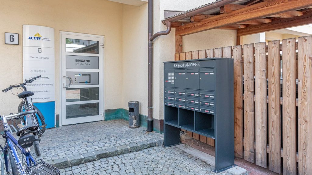 Immobilienangebot - Landshut - Alle - PROVISIONSFREI* - Ruhig und zentral – 1-Zimmer-ETW mit Lift, EBK u. Balkon - Landshut-Innenstadt