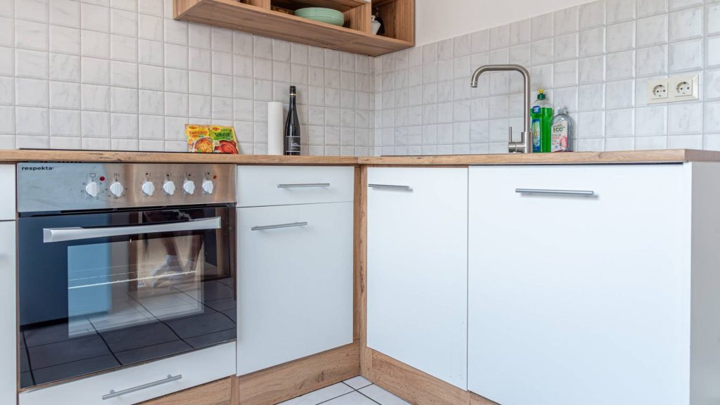 Immobilienangebot - Landshut - Alle - PROVISIONSFREI* - Ruhig und zentral – 1-Zimmer-ETW mit Lift, EBK u. Balkon - Landshut-Innenstadt