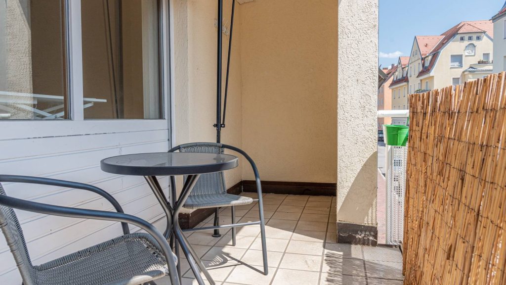 Immobilienangebot - Landshut - Alle - PROVISIONSFREI* - Ruhig und zentral – 1-Zimmer-ETW mit Lift, EBK u. Balkon - Landshut-Innenstadt