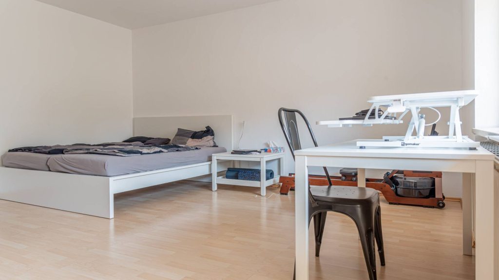 Immobilienangebot - Landshut - Alle - PROVISIONSFREI* - Ruhig und zentral – 1-Zimmer-ETW mit Lift, EBK u. Balkon - Landshut-Innenstadt