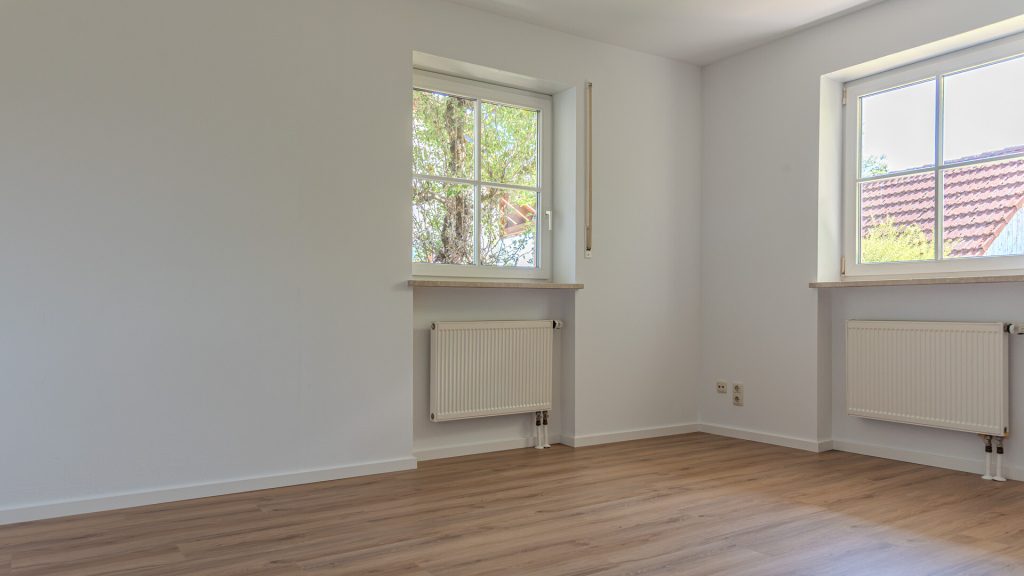 Immobilienangebot - Furth - Alle - Große Doppelhaushälfte mit 6 Zimmern, EBK, Galerie, Kachelofen, Doppelgarage in Furth, Lkr. Landshut